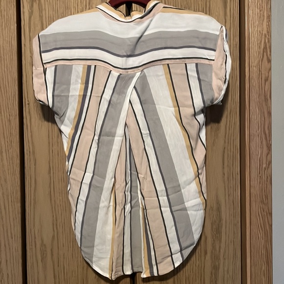 Harper button up blouse - Picture 4 of 4